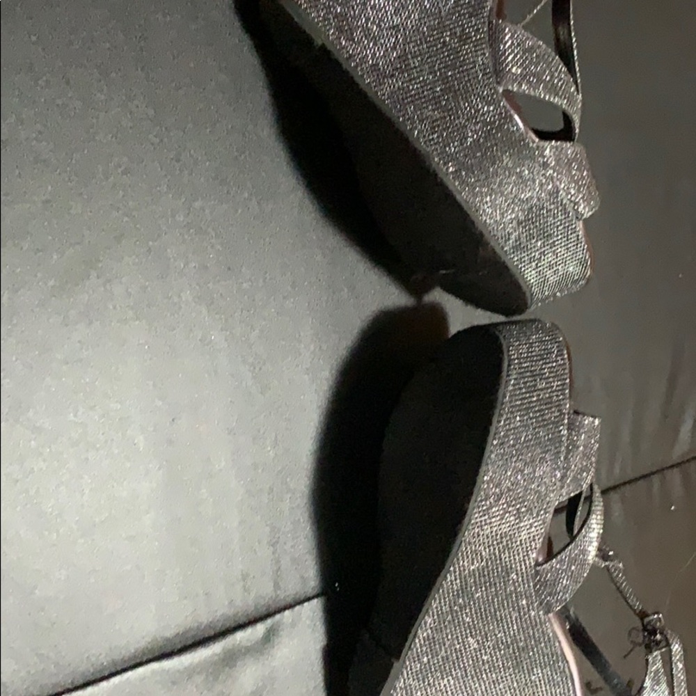 Guess heels!! - Picture 4 of 4